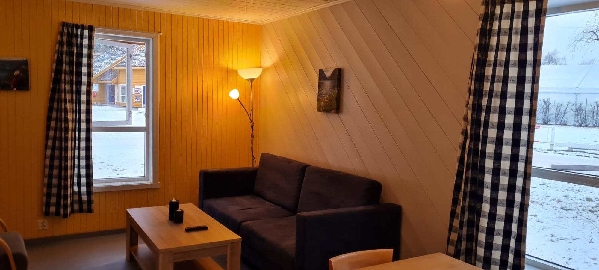来飞亚利芬日提妲挪度酒店 Lærdalsøyri 外观 照片